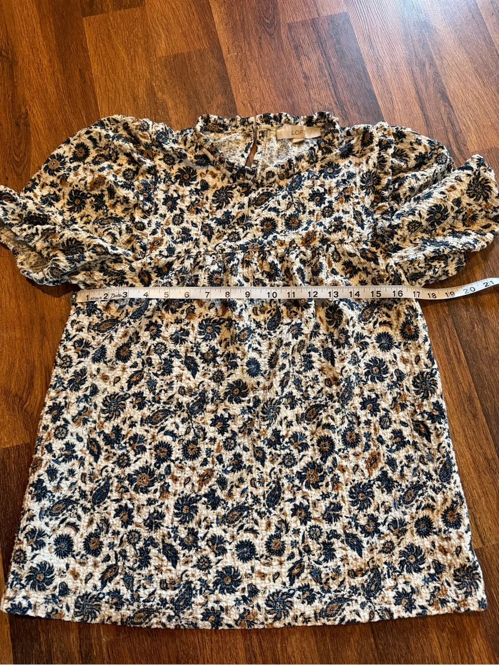 LOFT Navy and Cream Floral Puff Sleeve Blouse